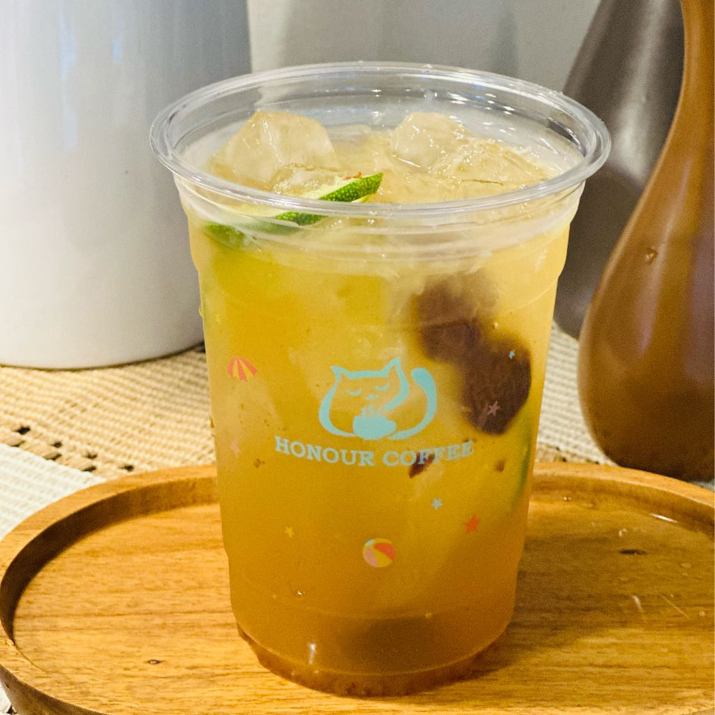 话梅香柠茶