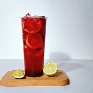 杨梅爆柠茶
